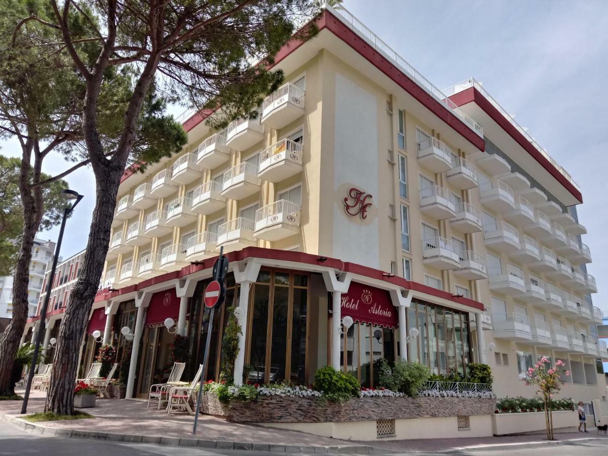Hotel Astoria Бібіоне Екстер'єр фото
